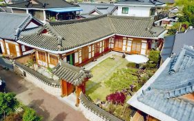 Hanok Hyeyum